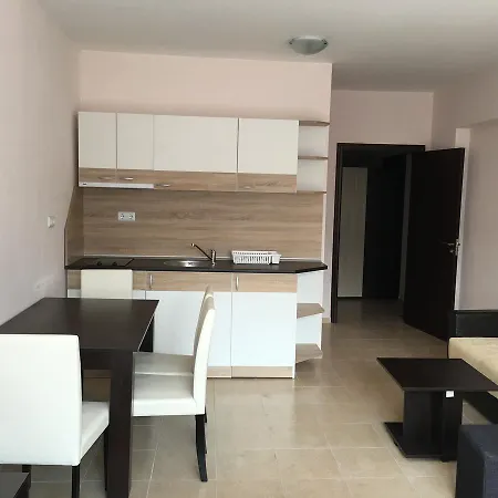 Aparthotel Advanced Apartments Salt Lake Beach 4*